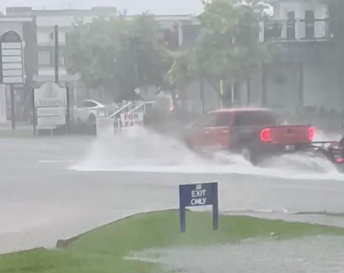 elizabethtown-flash-flooding-6-16-25-quicksie-98-3